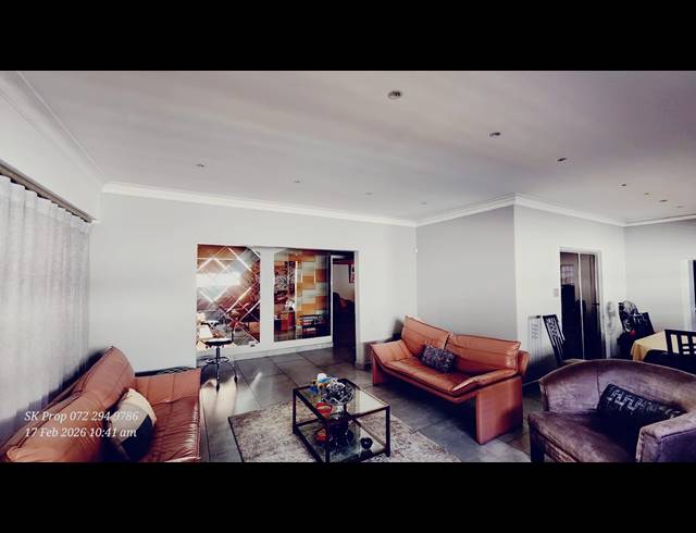 5 BEDROOM HOUSE FOR SALE IN MOUNTAIN RISE